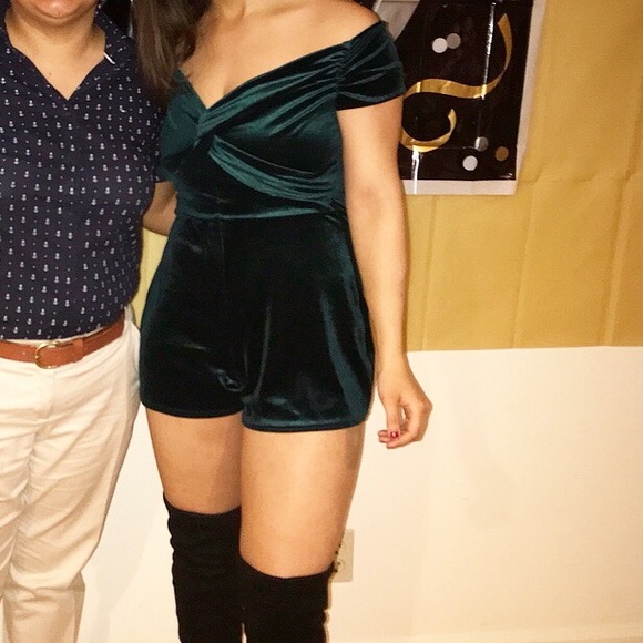 Velvet green romper - Picture 1 of 1